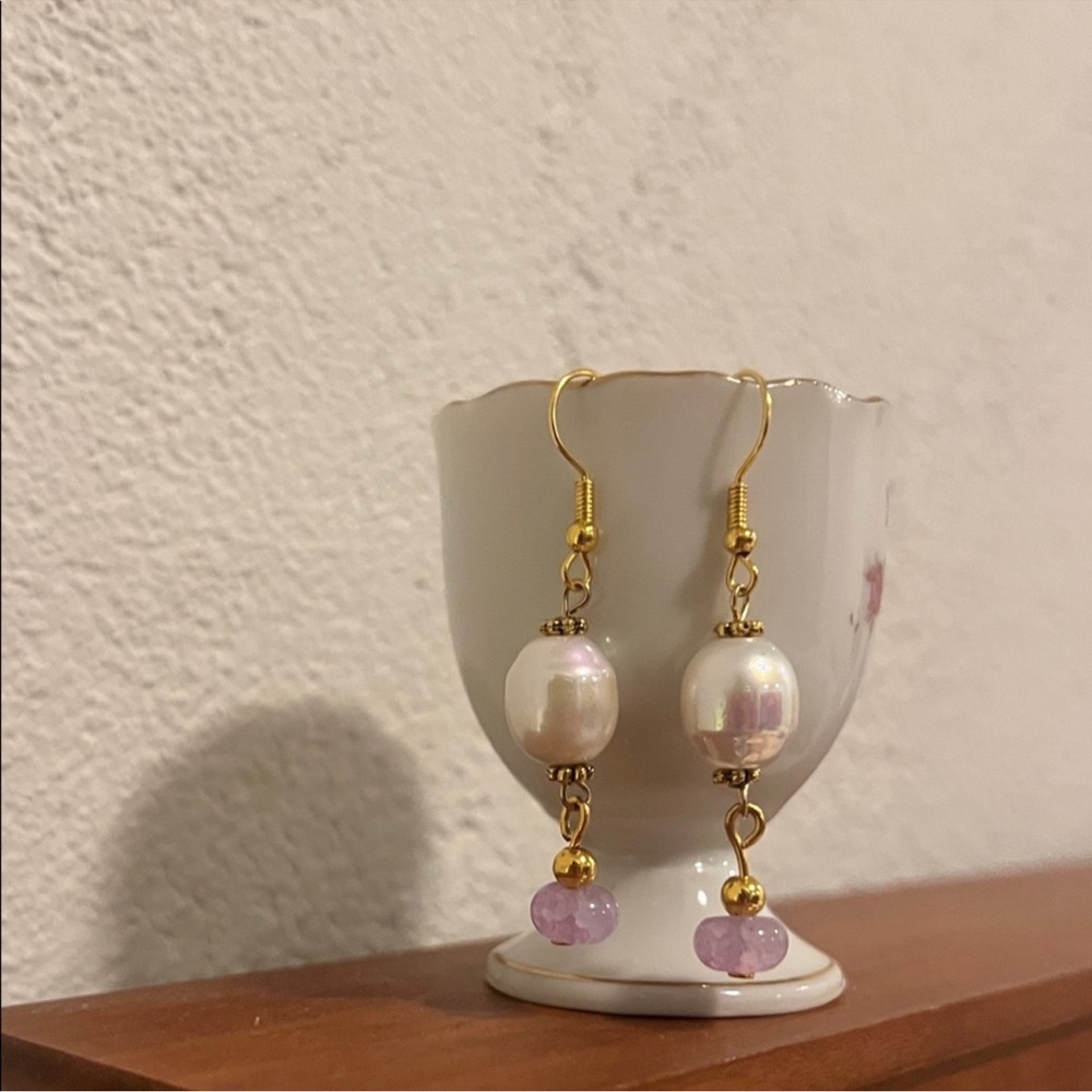 Elegant Gold and raw amethyst Drop Earrings